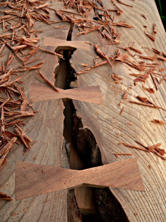 Artisan butterfly joint detail on a luxury handcrafted solid wood tabletop